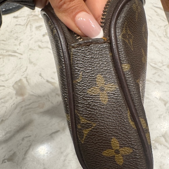 Louis Vuitton Brown Monogram Toiletry Bag - Picture 3 of 9